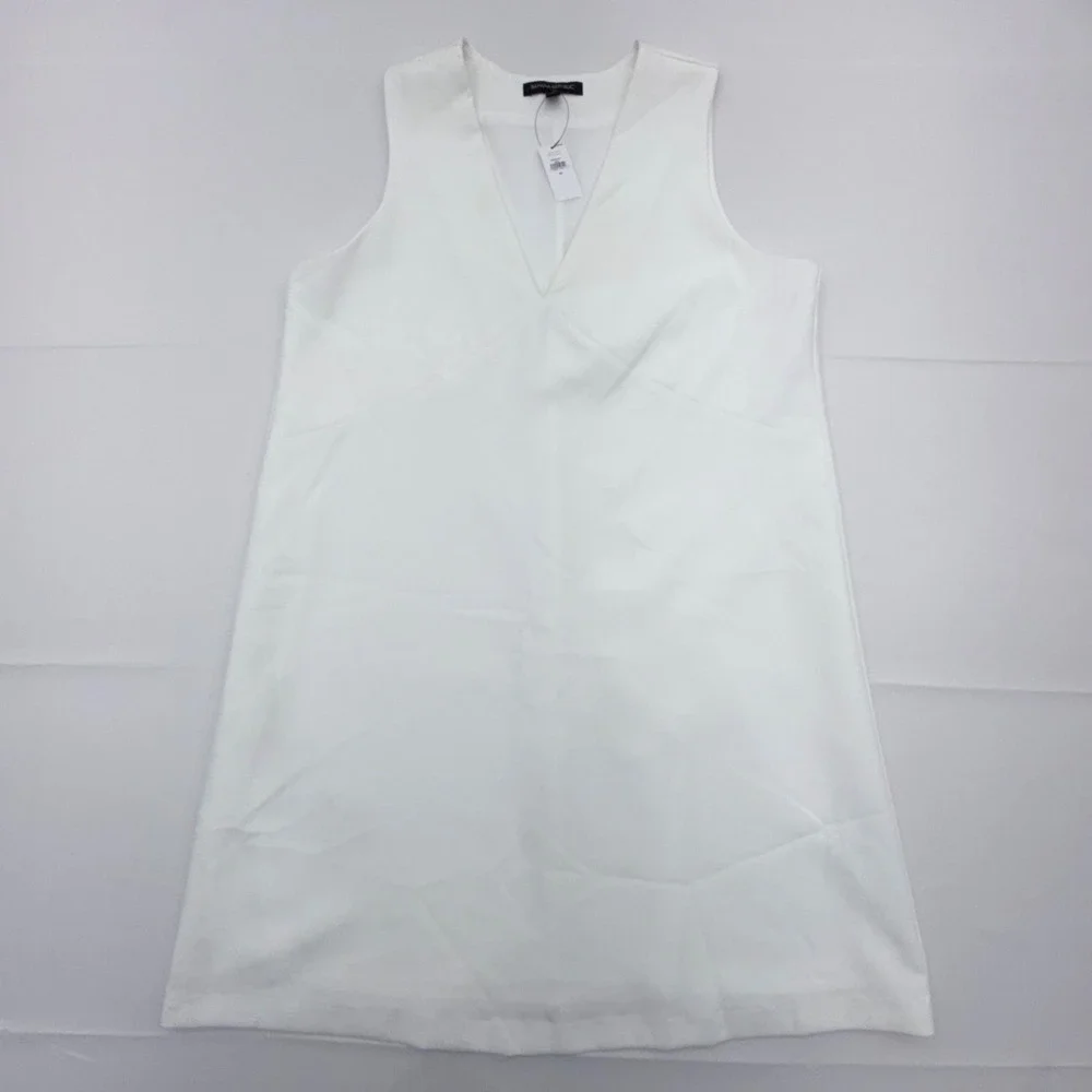 NWT Banana Republic Shift Dress Womens 10 White V-Neck Sleeveless Lined Stretch‎